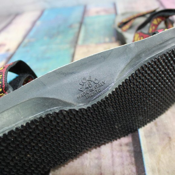 Lizard Red Black Printed Ankle Strap Athletic Hiking Sandals Size 46 US 12 - Picture 9 of 9